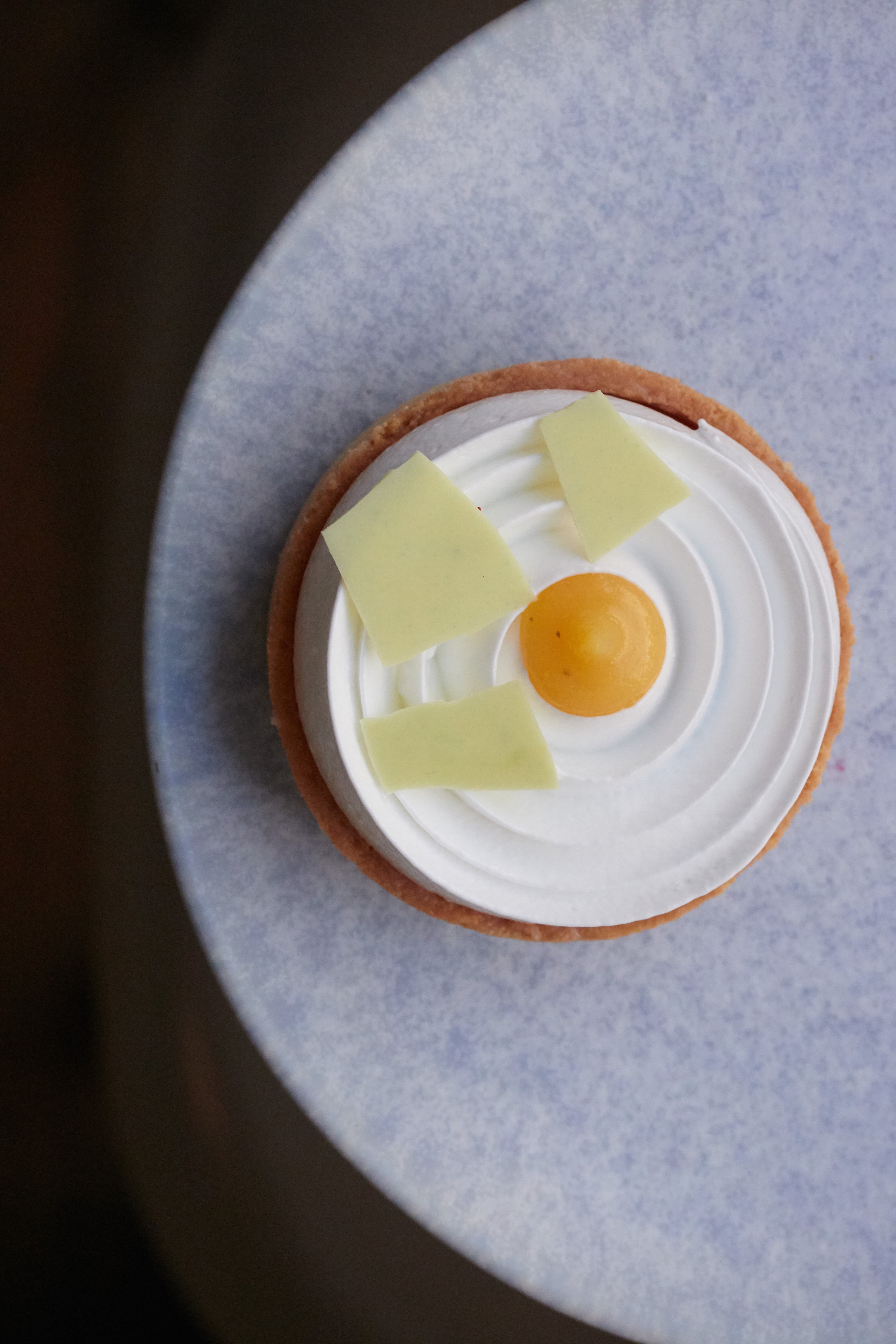 Passionsfrugt og verbena tærte