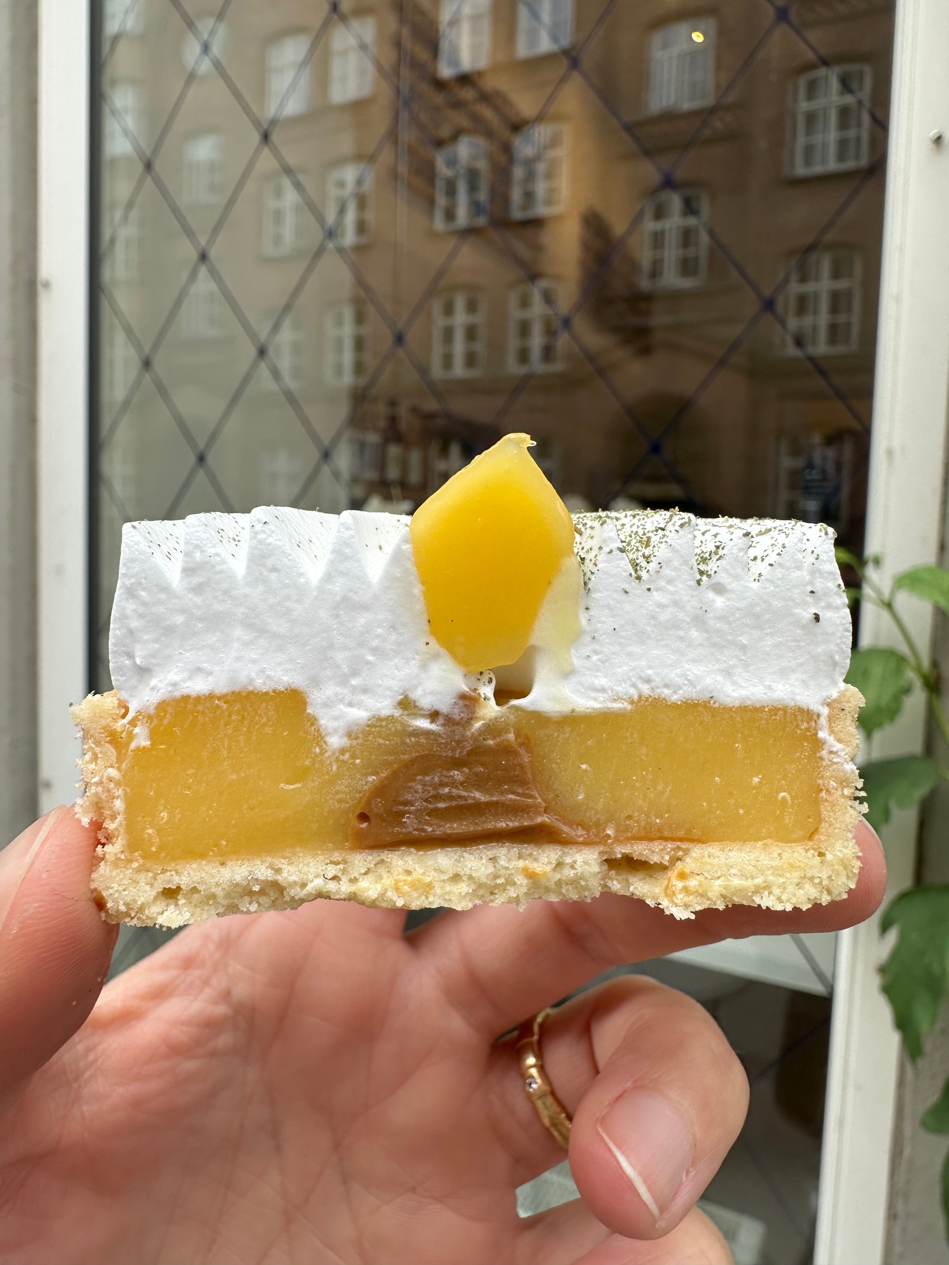 Passionsfrugttærte