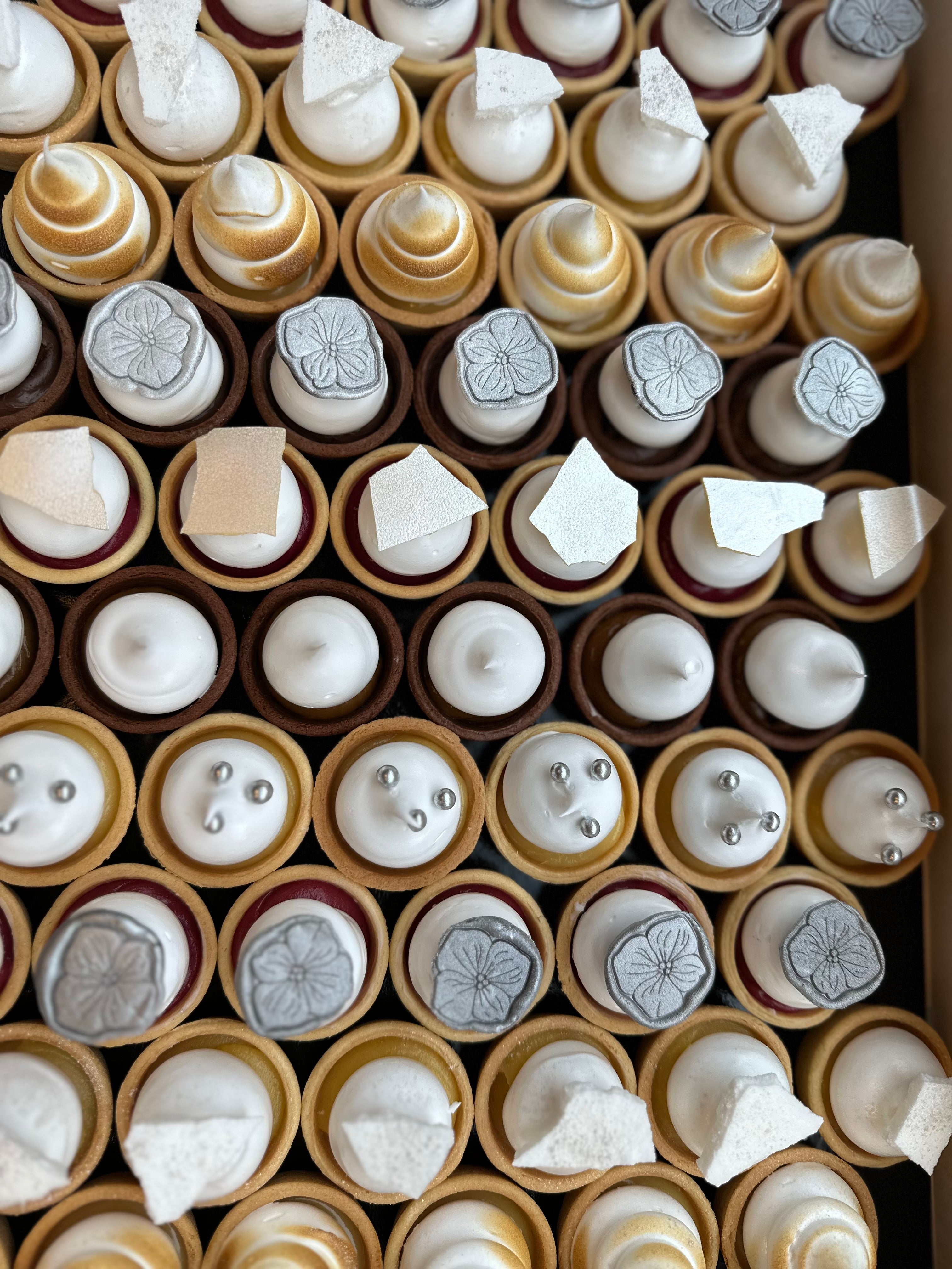 Mini tærter - Æske med 66 stk - Nytårskur edition