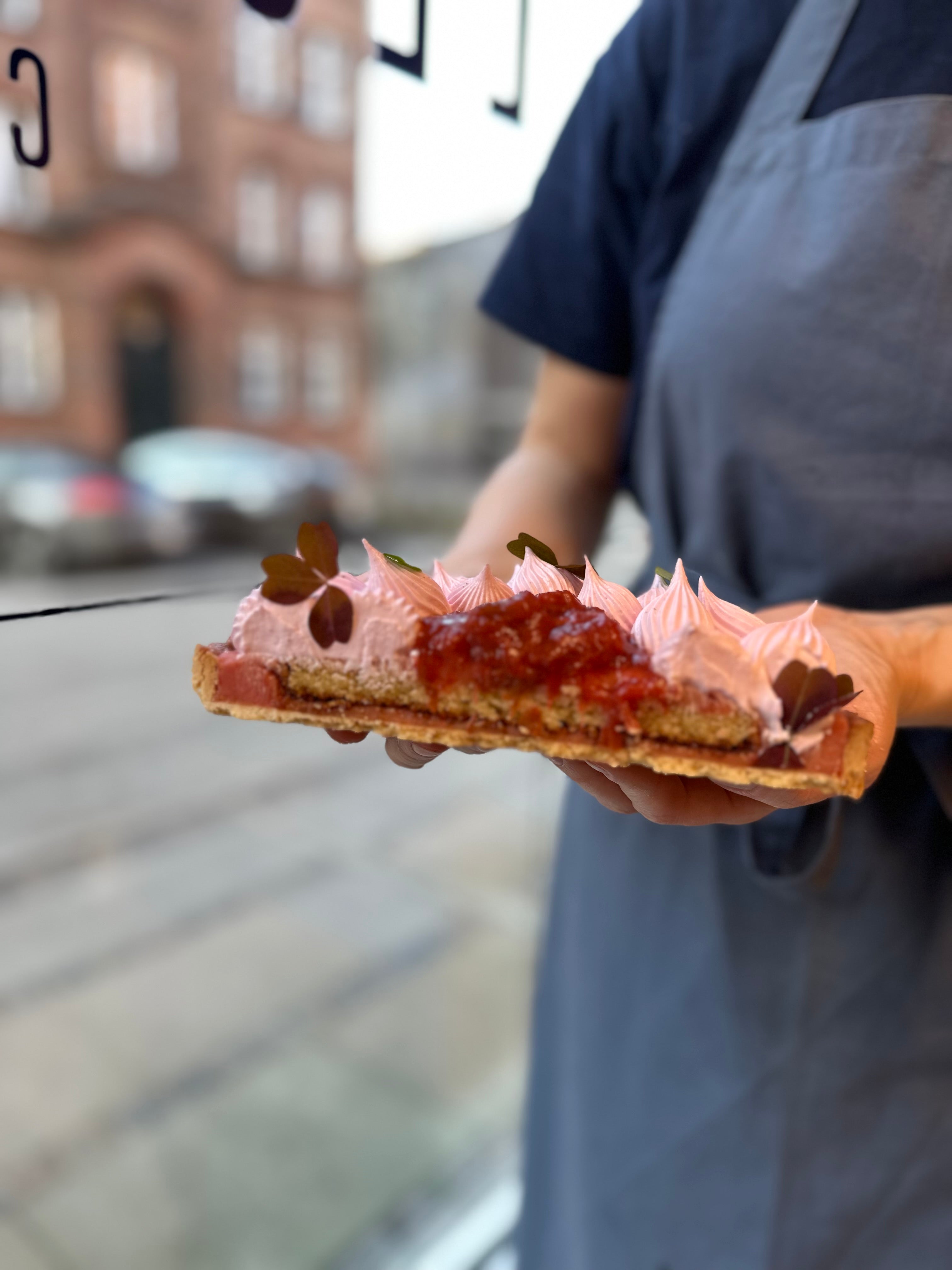 Stor tærte med rabarber 20cm Ø