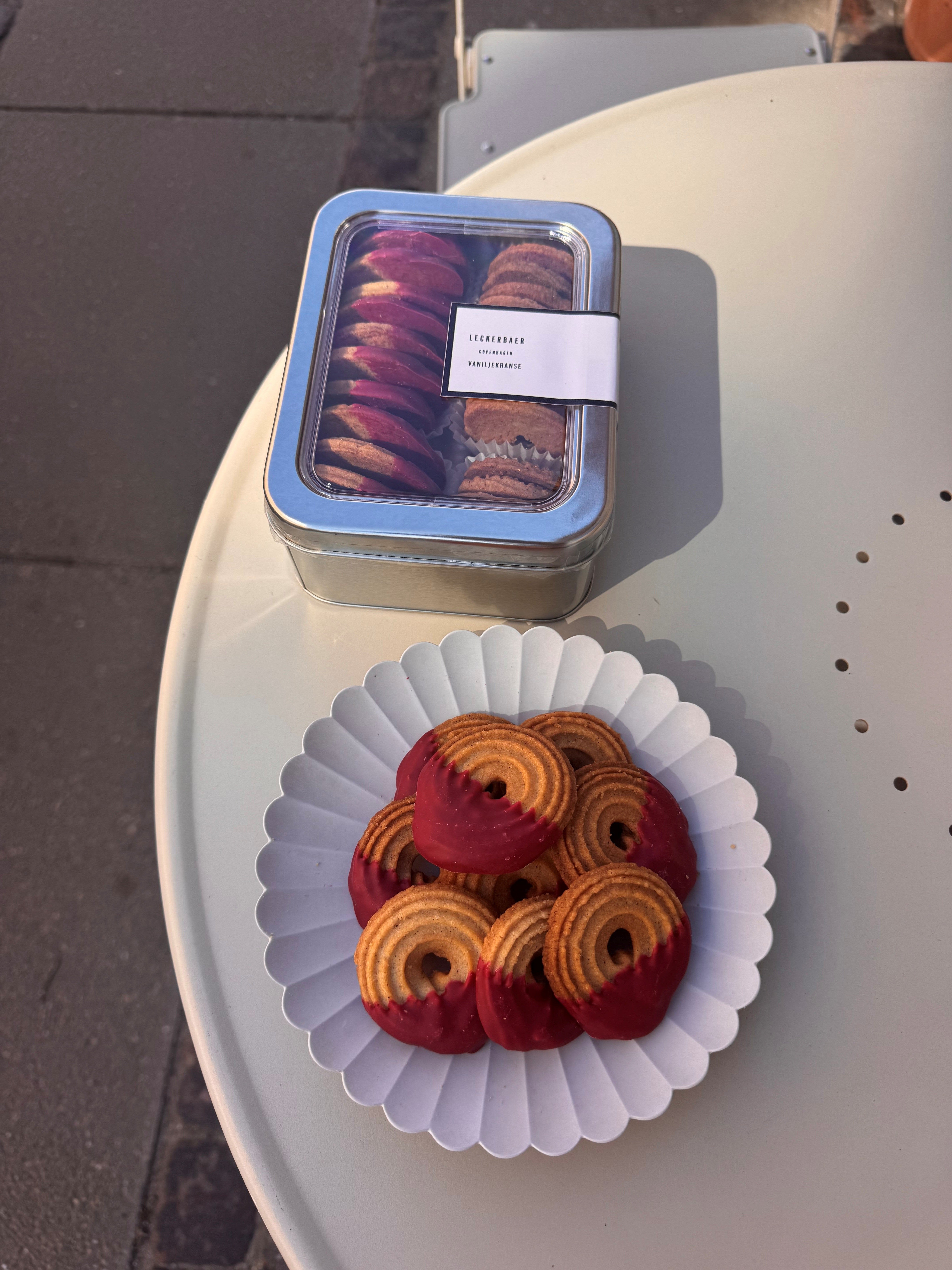 Hindbær Inspiration, Valrhona - Vaniljekranse i tin æske